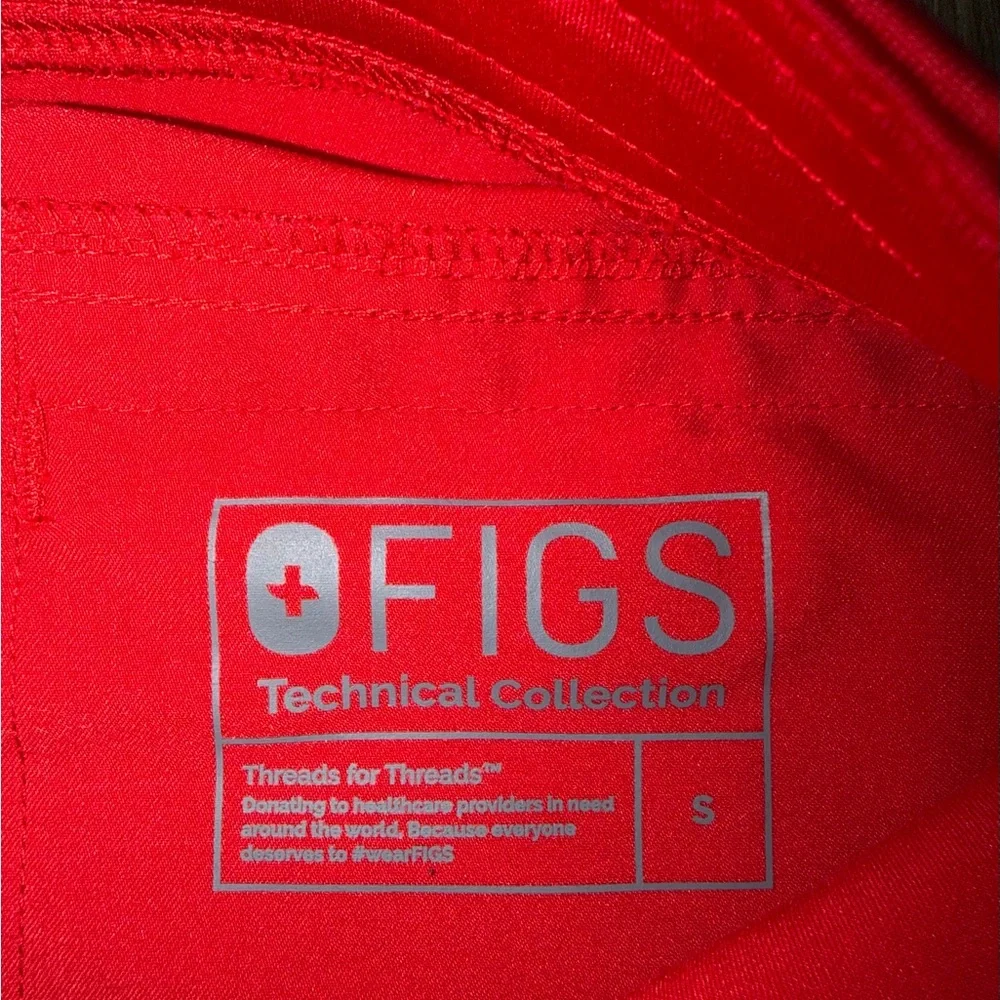 FIGS Axim Cargo Scrub Pants Red Men’s Size Small‎ T2001